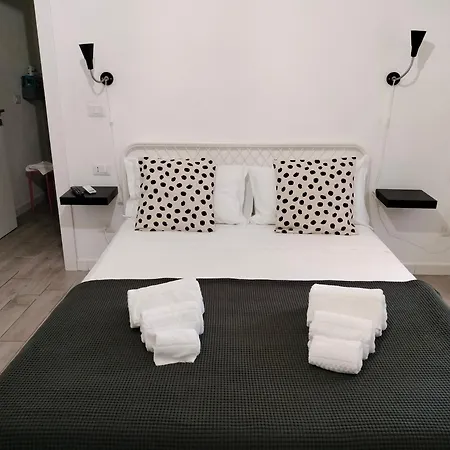 Affittacamere Le Pigne Guest house *